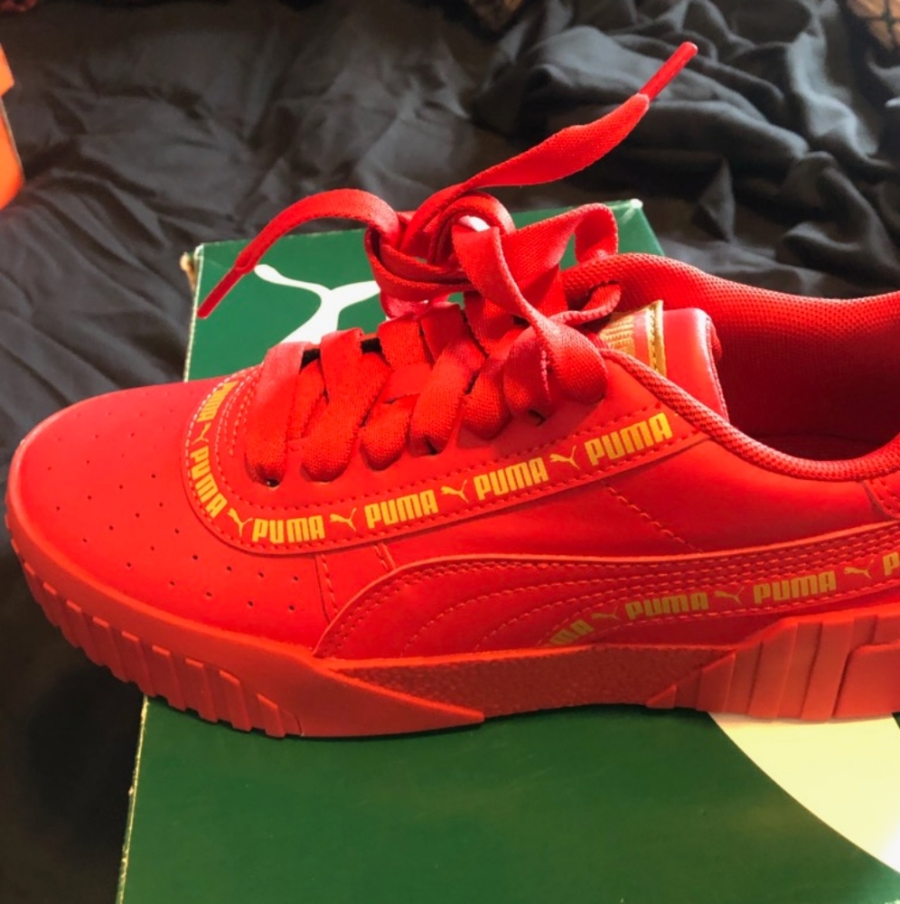 Shoe